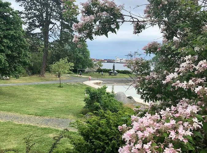 Larvik Pensjonat Guest house *